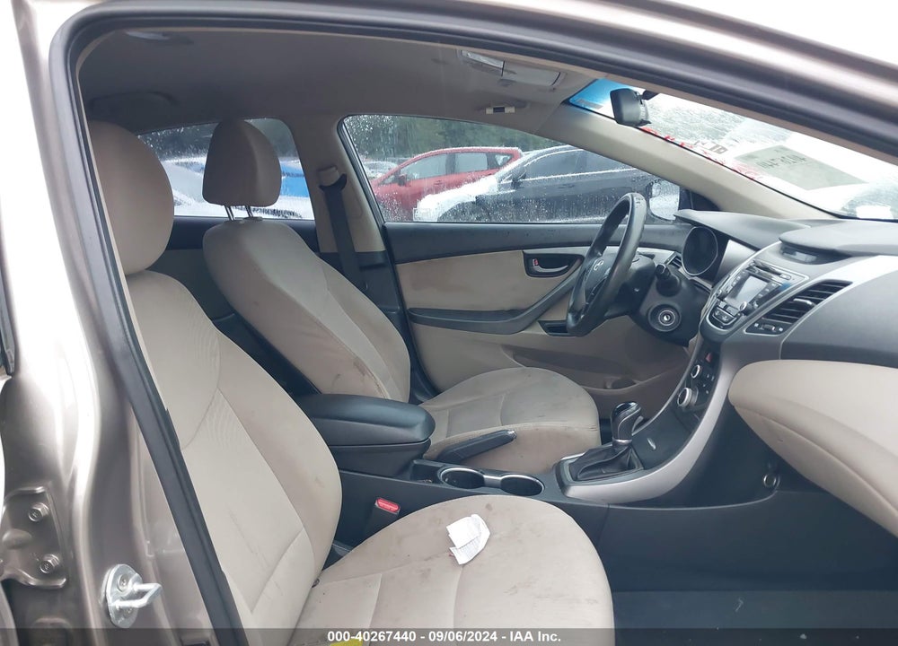 2016 HYUNDAI ELANTRA SE VIN: 5NPDH4AE7GH748091