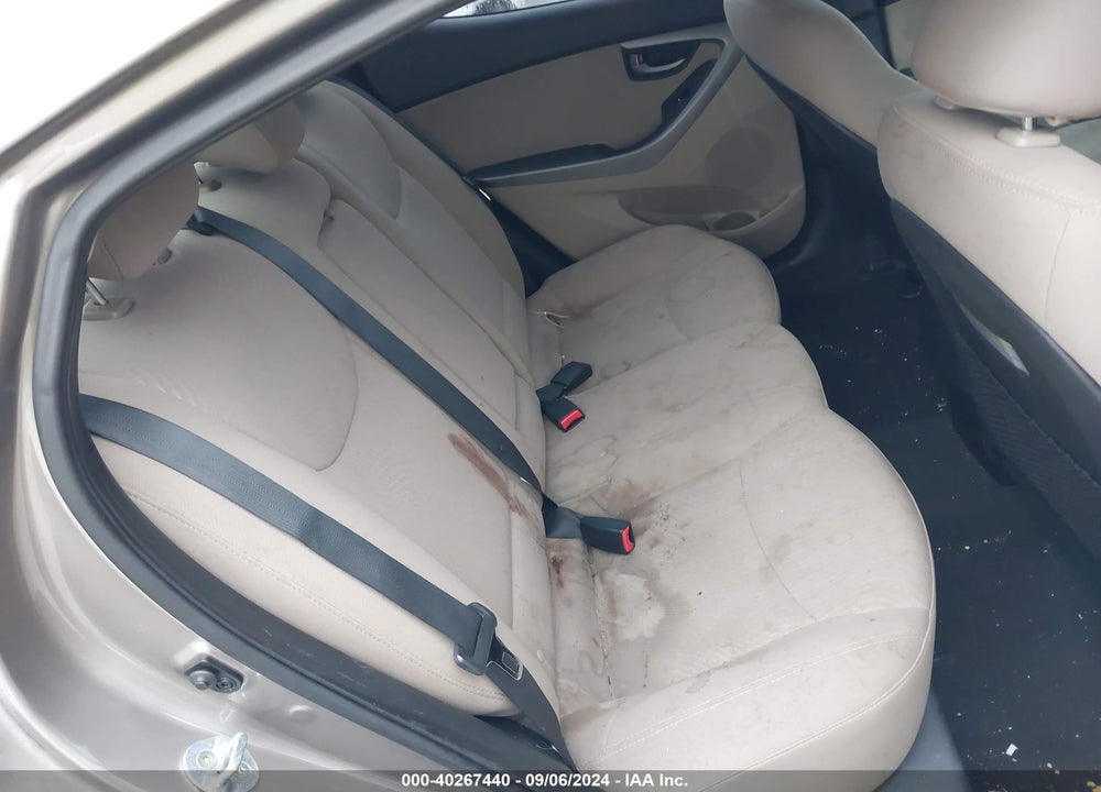 2016 HYUNDAI ELANTRA SE VIN: 5NPDH4AE7GH748091