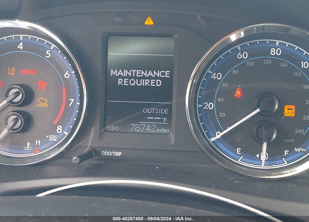 2019 TOYOTA COROLLA LE VIN: 5YFBURHE2KP907875