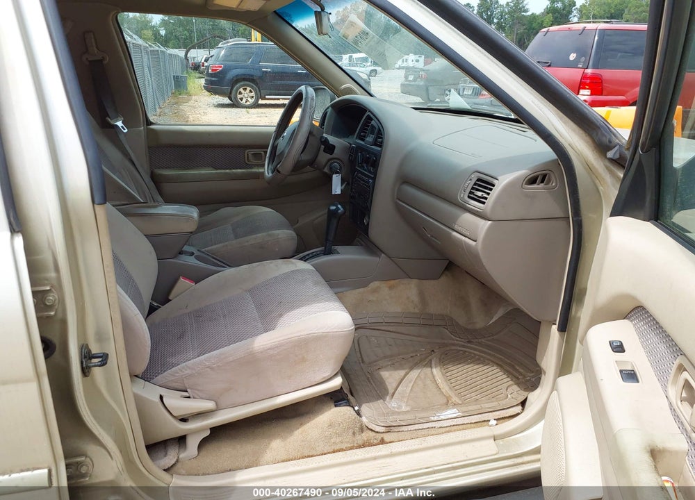 2002 NISSAN PATHFINDER SE VIN: JN8DR09X62W650284