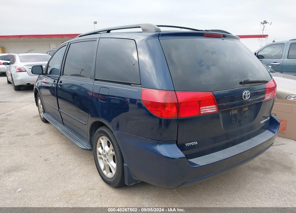2004 TOYOTA SIENNA XLE VIN: 5TDZA22C94S017082