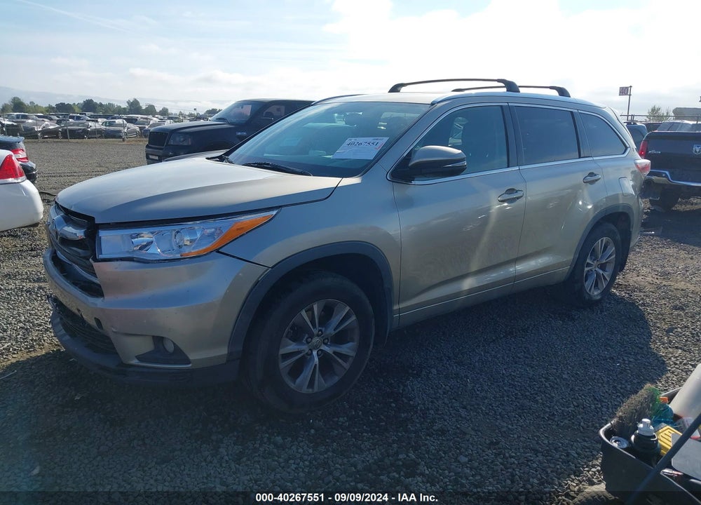 2014 TOYOTA HIGHLANDER XLE V6 VIN: 5TDJKRFH4ES009448