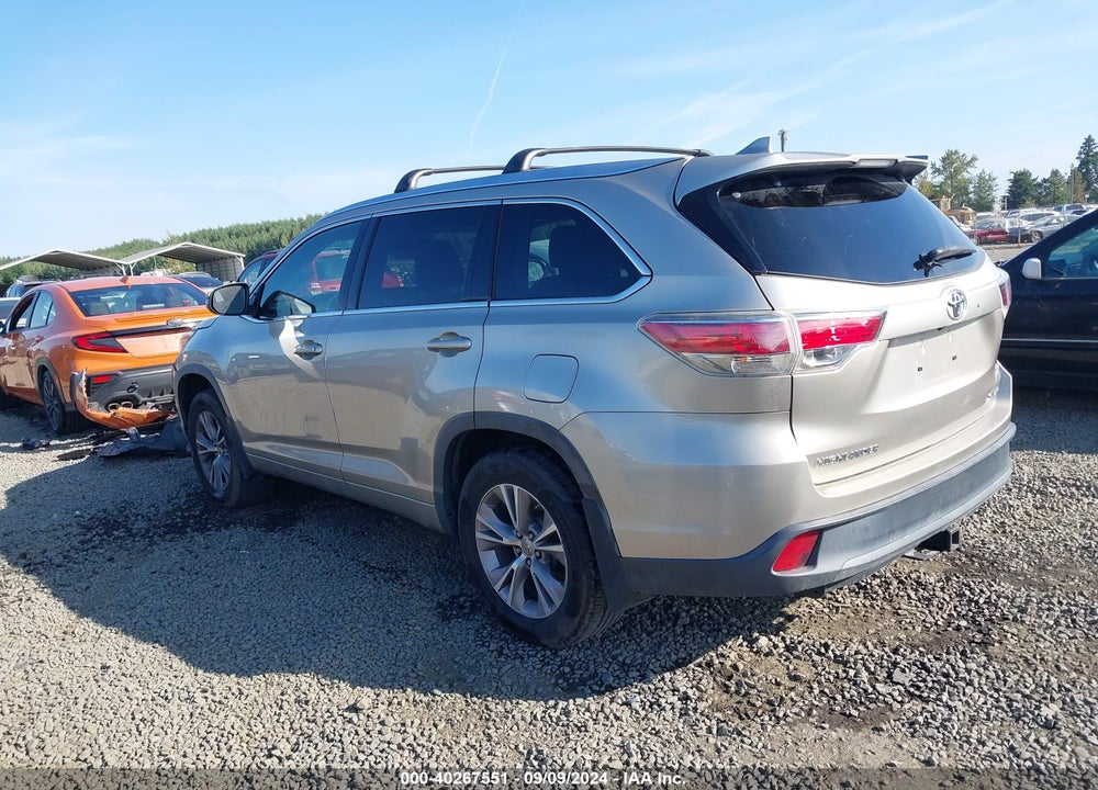2014 TOYOTA HIGHLANDER XLE V6 VIN: 5TDJKRFH4ES009448