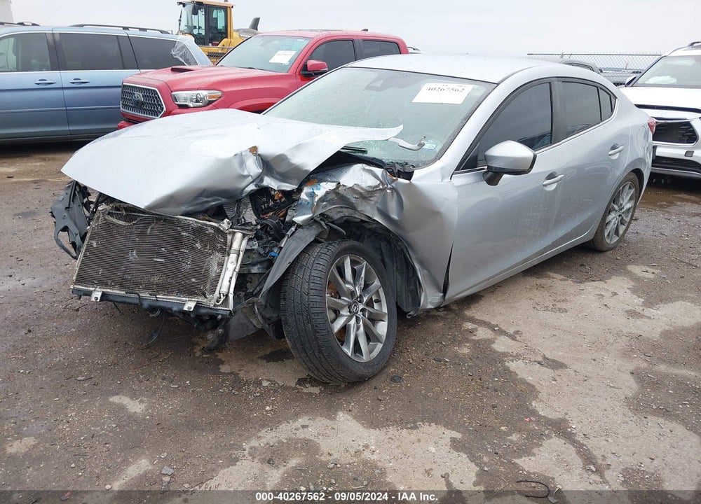 2018 MAZDA 3 TOURING VIN: 3MZBN1V38JM166636