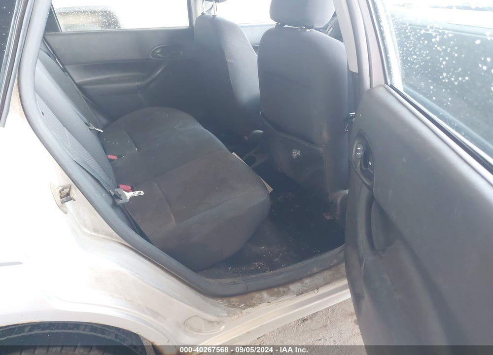 2005 FORD FOCUS ZX5 VIN: 3FAFP37N35R118680