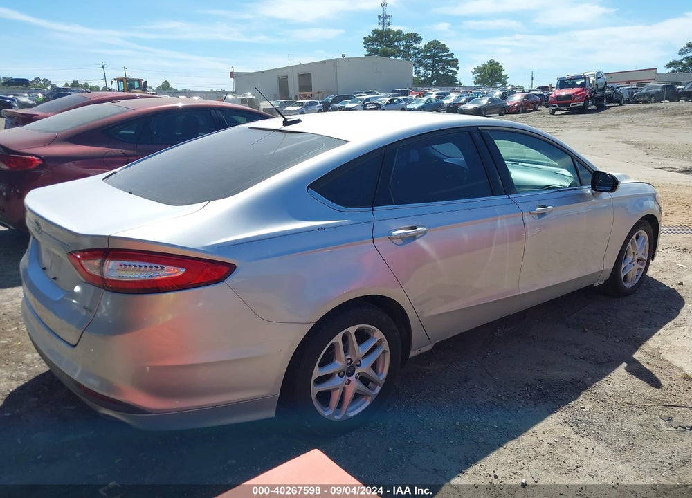 2015 FORD FUSION SE VIN: 3FA6P0H74FR227746
