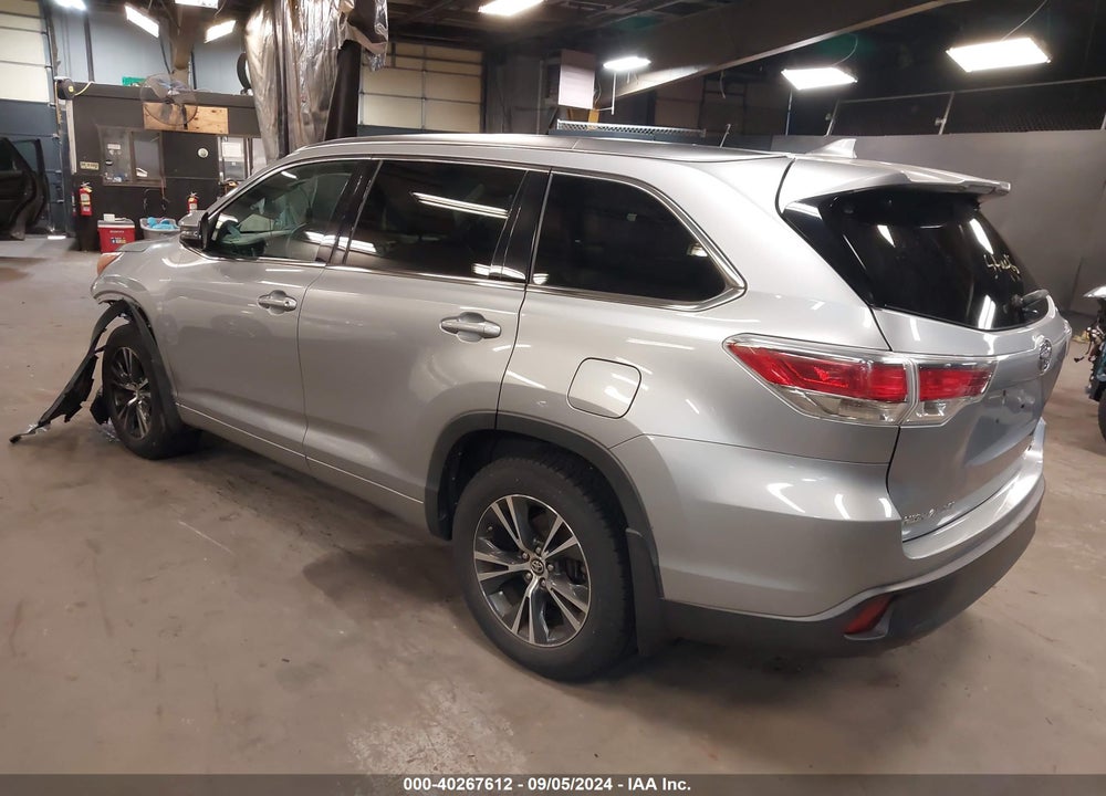 2016 TOYOTA HIGHLANDER XLE V6 VIN: 5TDJKRFH7GS285755