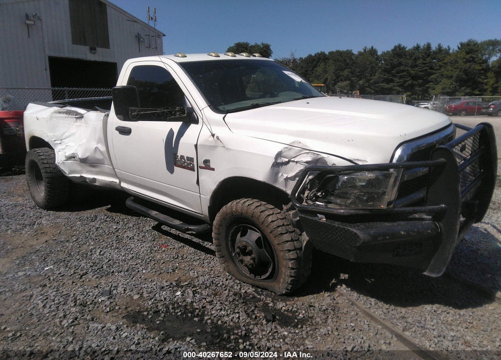 2017 RAM 3500 TRADESMAN REGULAR CAB 4X4 8' BOX VIN: 3C63RRAL5HG683425