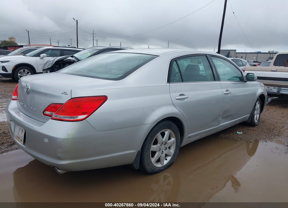 2005 TOYOTA AVALON XL VIN: 4T1BK36B35U057530