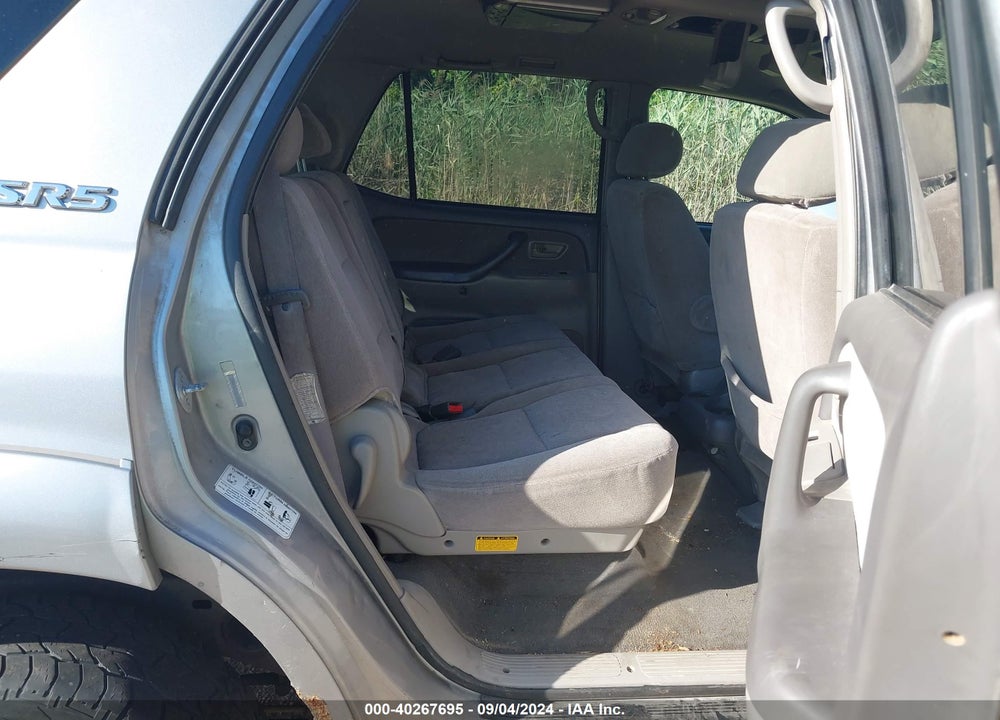 2001 TOYOTA SEQUOIA VIN: 5TDBT44A51S016171