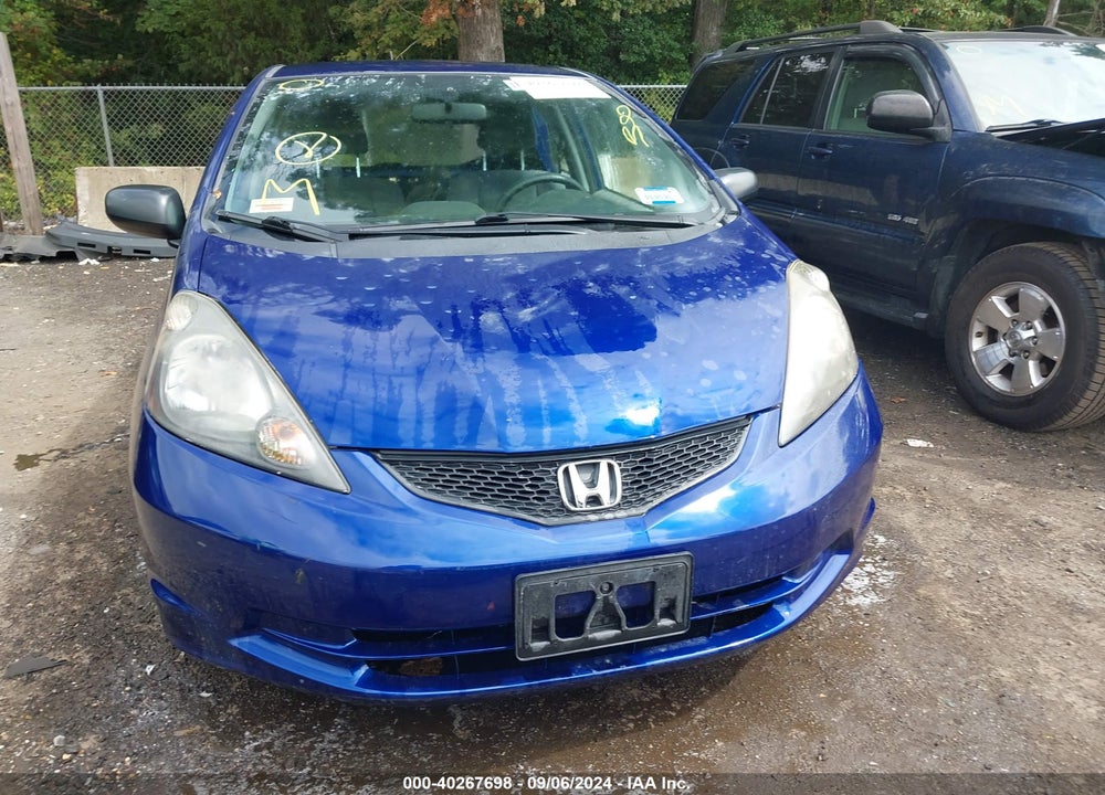 2010 HONDA FIT VIN: JHMGE8G26AS008727