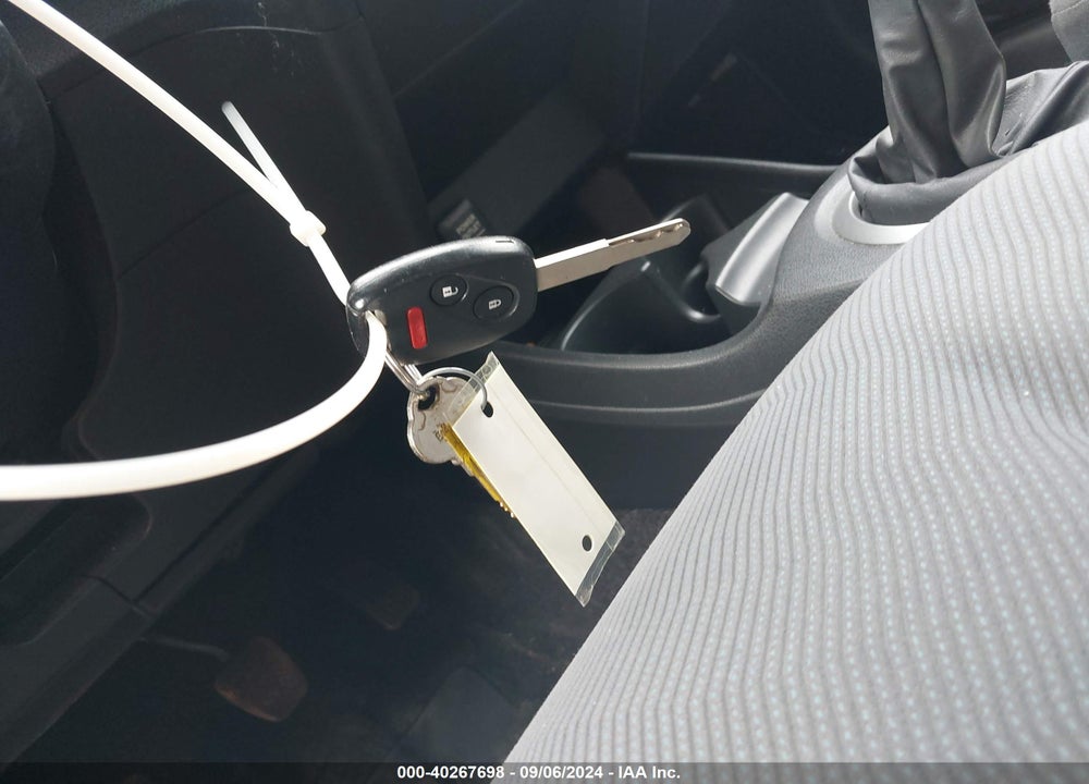 2010 HONDA FIT VIN: JHMGE8G26AS008727