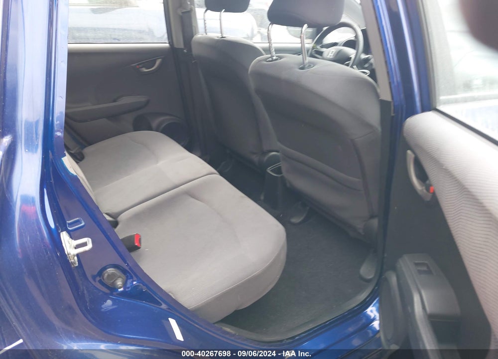 2010 HONDA FIT VIN: JHMGE8G26AS008727