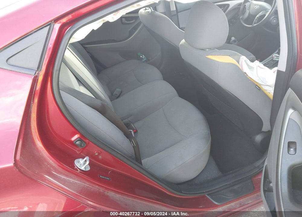 2015 HYUNDAI ELANTRA SE VIN: 5NPDH4AE3FH579055