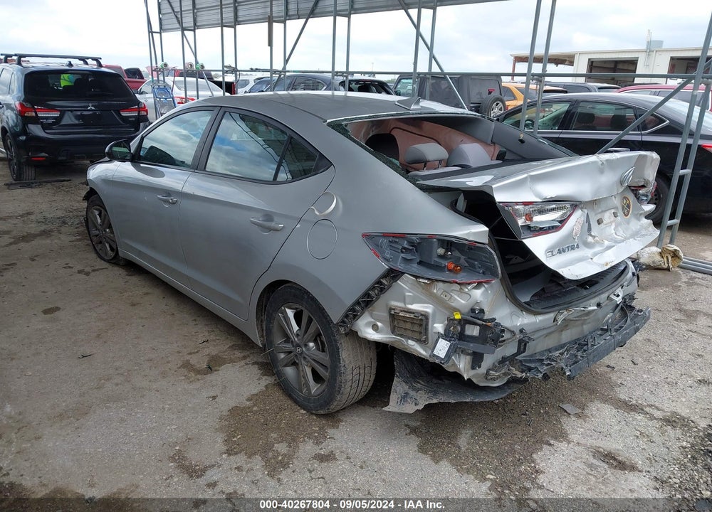 2018 HYUNDAI ELANTRA SEL VIN: 5NPD84LF6JH233483