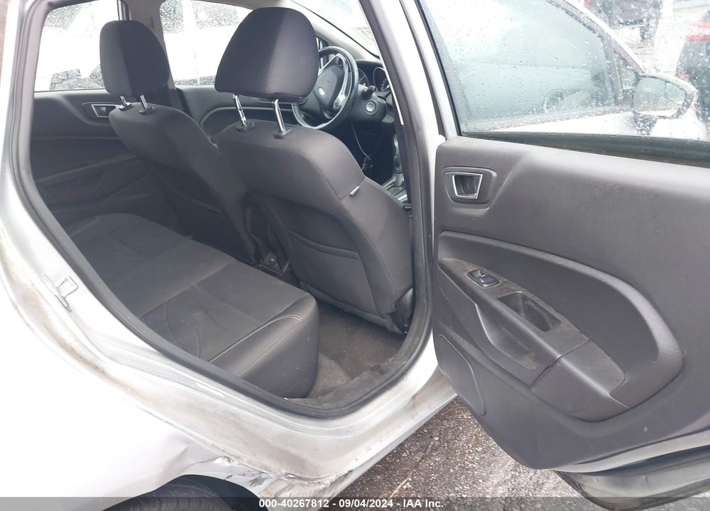 2015 FORD FIESTA SE VIN: 3FADP4EJ2FM167526