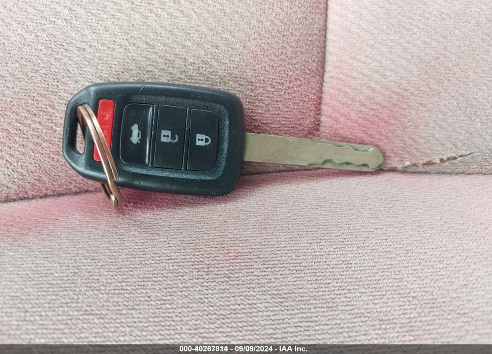 2013 HONDA ACCORD LX VIN: 1HGCR2F38DA038321
