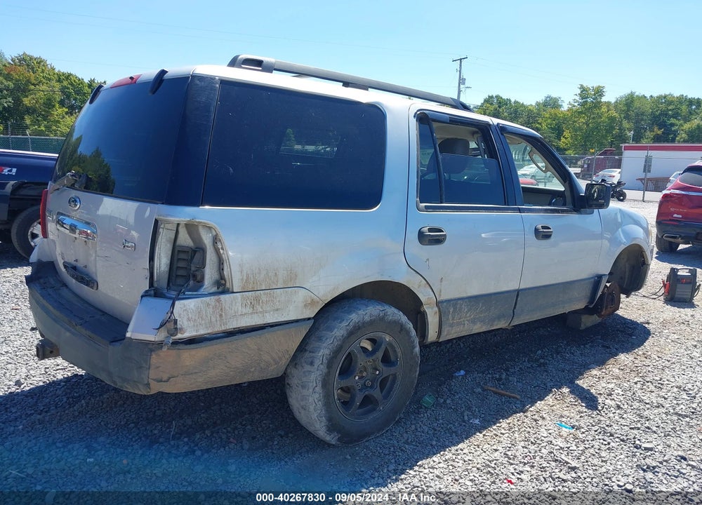 2011 FORD EXPEDITION XL VIN: 1FMJU1G52BEF49040