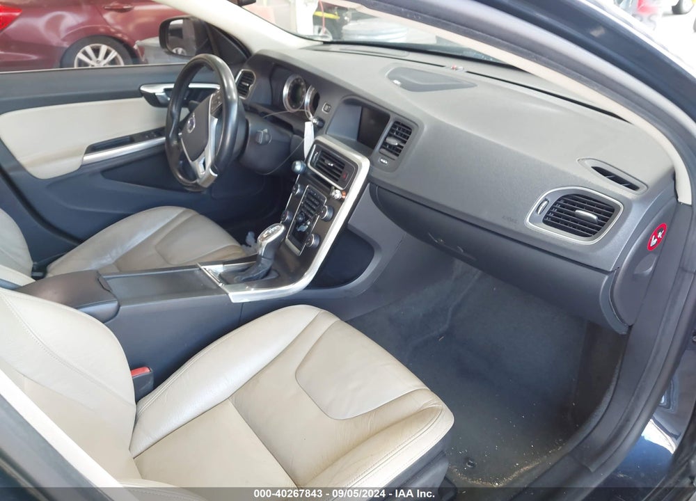 2012 VOLVO S60 T5 VIN: YV1622FS0C2032958