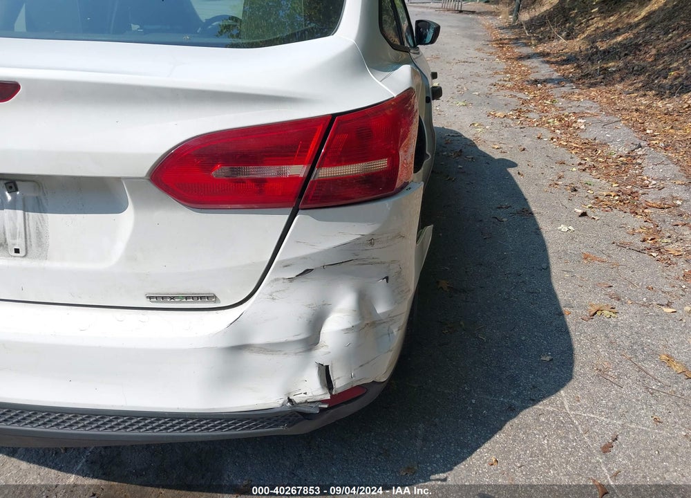 2015 FORD FOCUS S VIN: 1FADP3E28FL264279