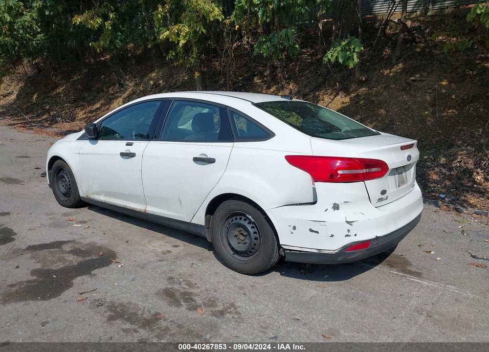 2015 FORD FOCUS S VIN: 1FADP3E28FL264279