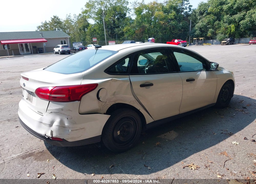 2015 FORD FOCUS S VIN: 1FADP3E28FL264279