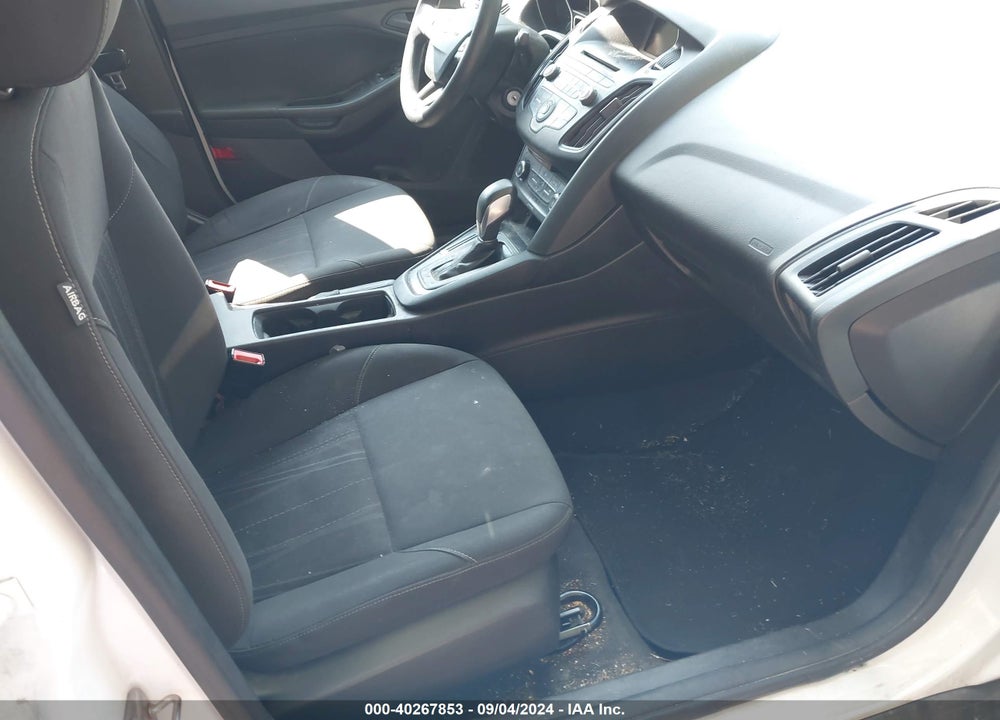 2015 FORD FOCUS S VIN: 1FADP3E28FL264279