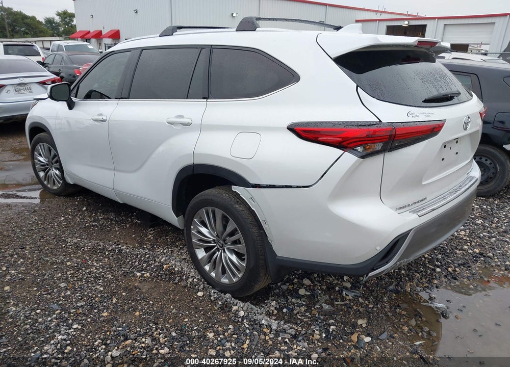2023 TOYOTA HIGHLANDER PLATINUM VIN: 5TDKDRAH2PS045308
