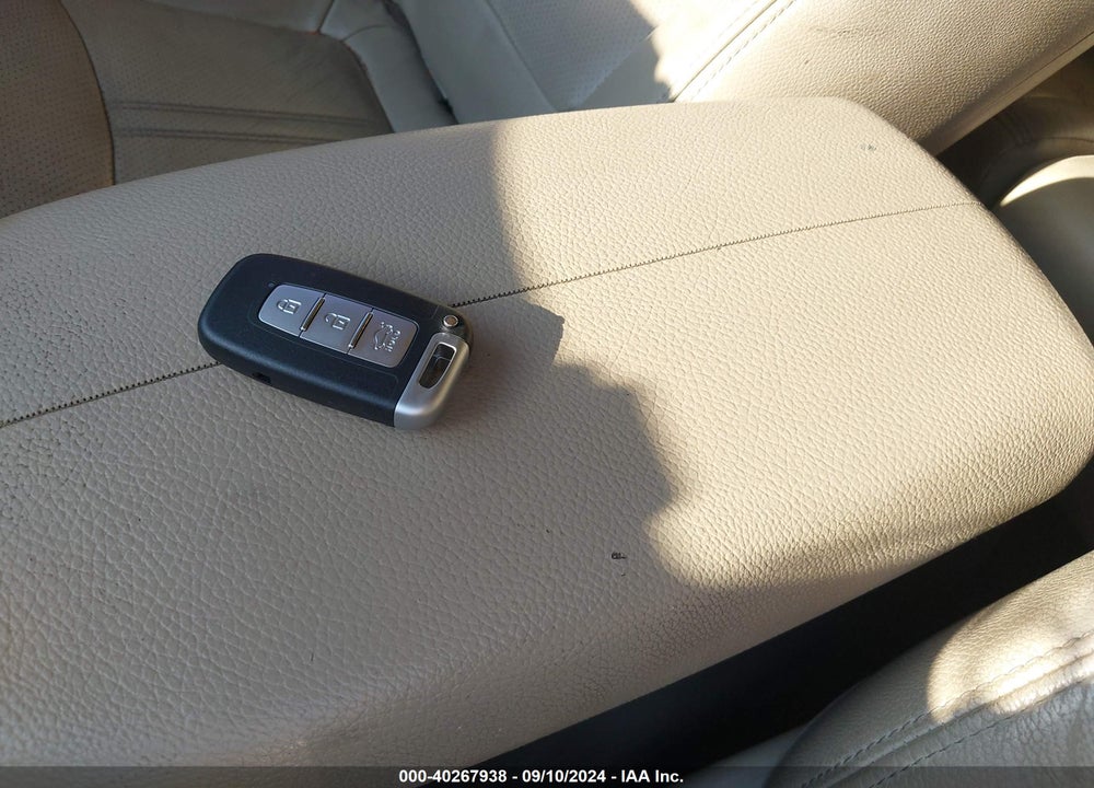 2011 KIA SORENTO EX V6 VIN: 5XYKU4A24BG156902