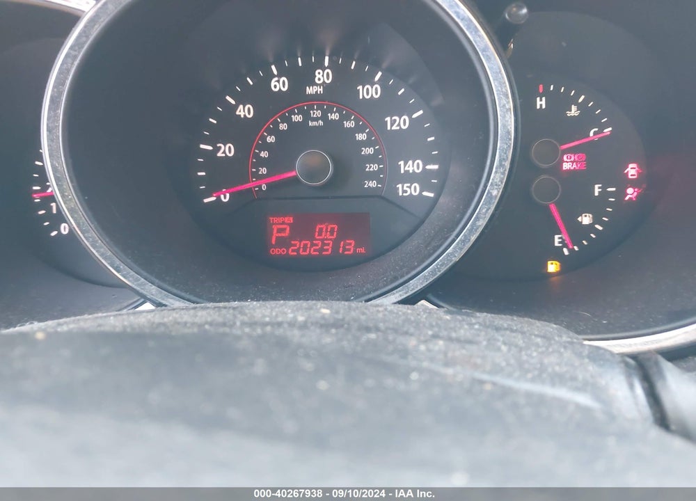 2011 KIA SORENTO EX V6 VIN: 5XYKU4A24BG156902