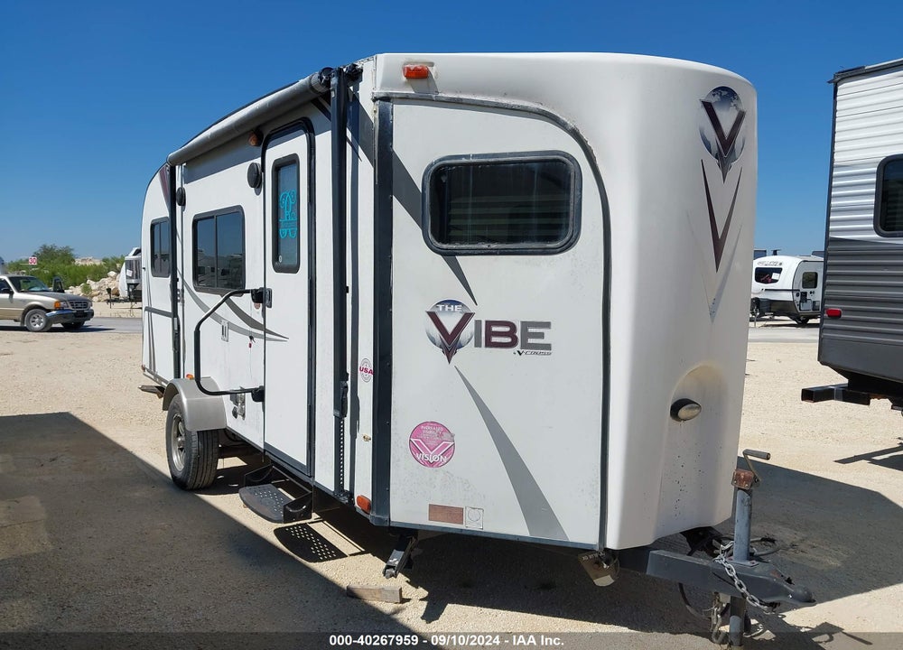 2014 FOREST RIVER VIBE 6502 VIN: 4X4TVCV13E5103368