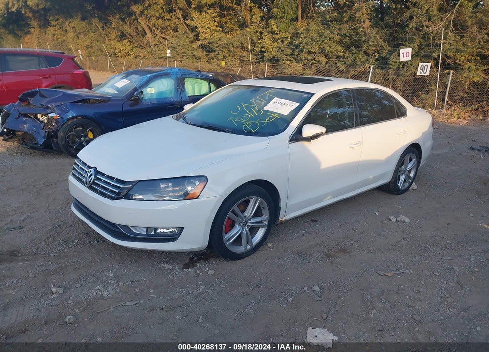 2012 VOLKSWAGEN PASSAT 3.6L V6 SE VIN: 1VWBM7A37CC096305