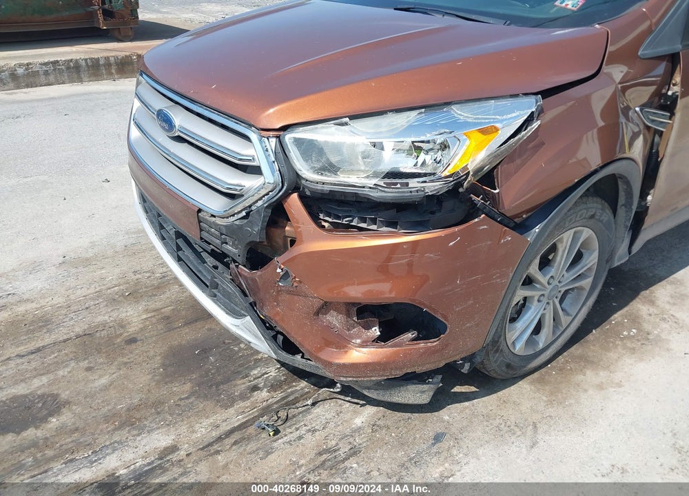 2017 FORD ESCAPE SE VIN: 1FMCU9GD9HUE42564