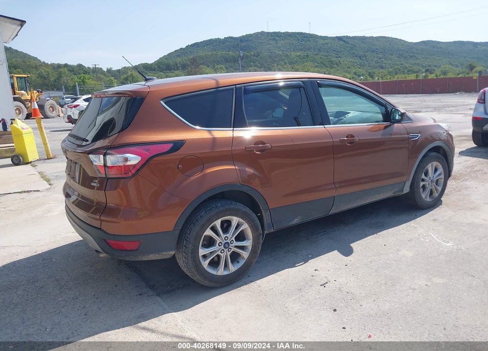 2017 FORD ESCAPE SE VIN: 1FMCU9GD9HUE42564