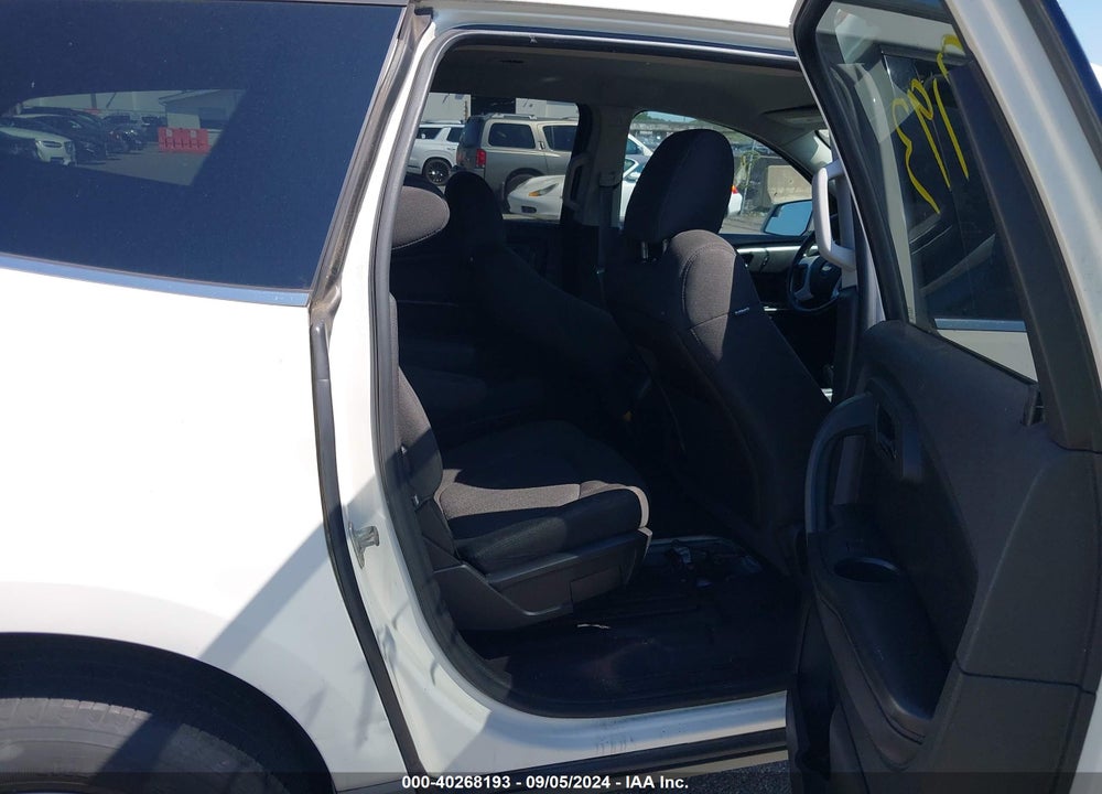 2011 CHEVROLET TRAVERSE 2LT VIN: 1GNKVJED0BJ111986