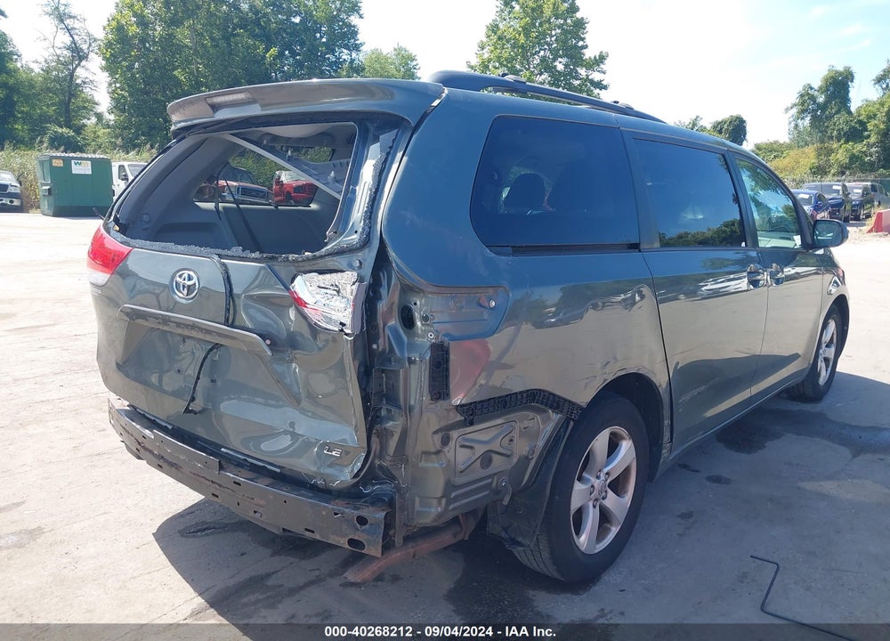 2013 TOYOTA SIENNA LE V6 8 PASSENGER VIN: 5TDKK3DC4DS293879