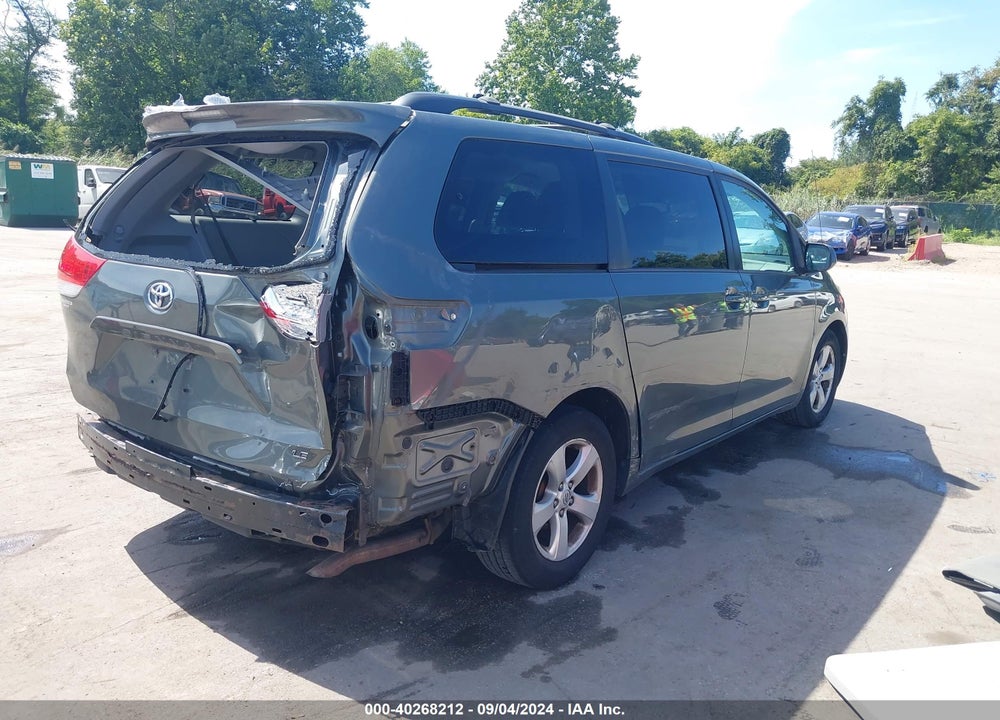 2013 TOYOTA SIENNA LE V6 8 PASSENGER VIN: 5TDKK3DC4DS293879
