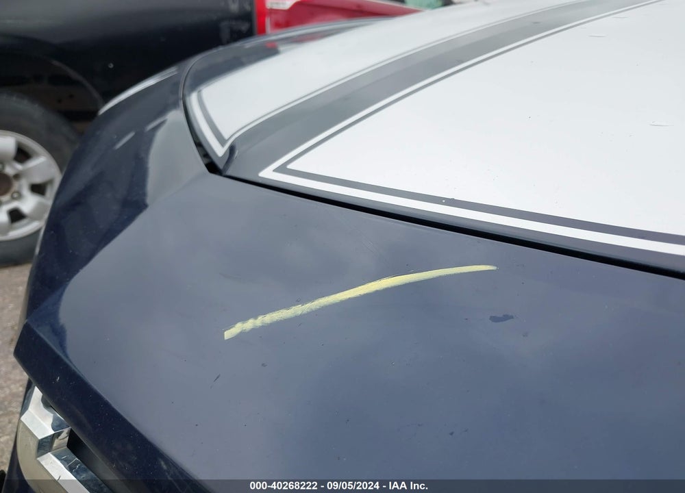 2011 CHEVROLET CAMARO 1LT VIN: 2G1FB1ED8B9121608