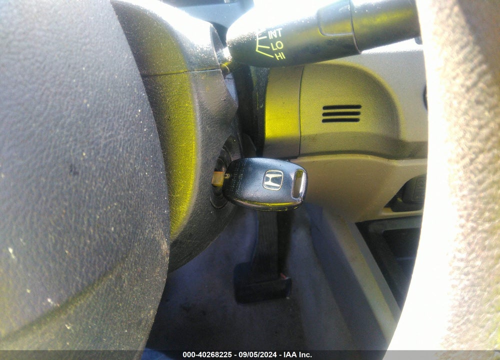 2010 HONDA CIVIC LX VIN: 2HGFA1F52AH568460