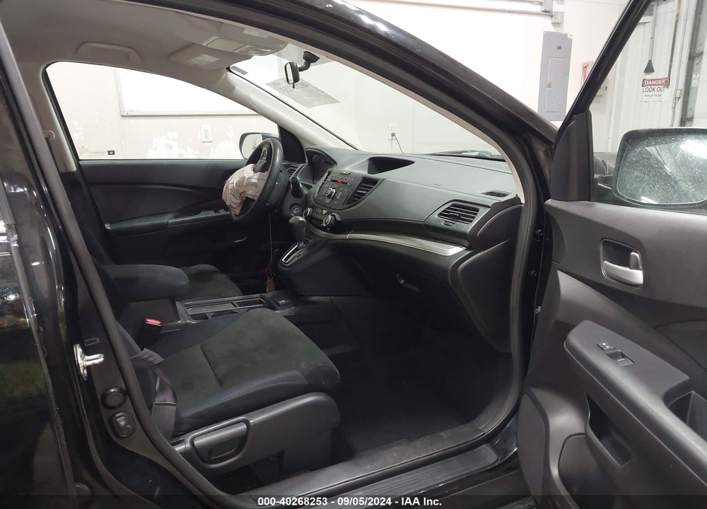 2016 HONDA CR-V LX VIN: 5J6RM4H30GL125844