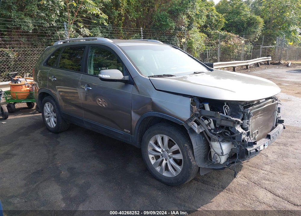 2011 KIA SORENTO EX V6 VIN: 5XYKUDA27BG055661