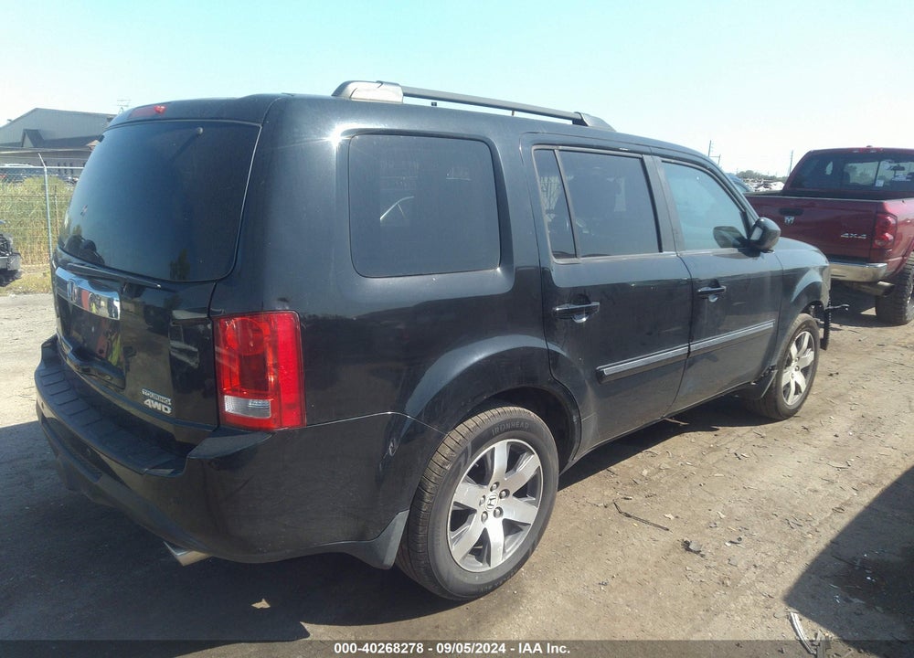 2013 HONDA PILOT TOURING VIN: 5FNYF4H93DB070238