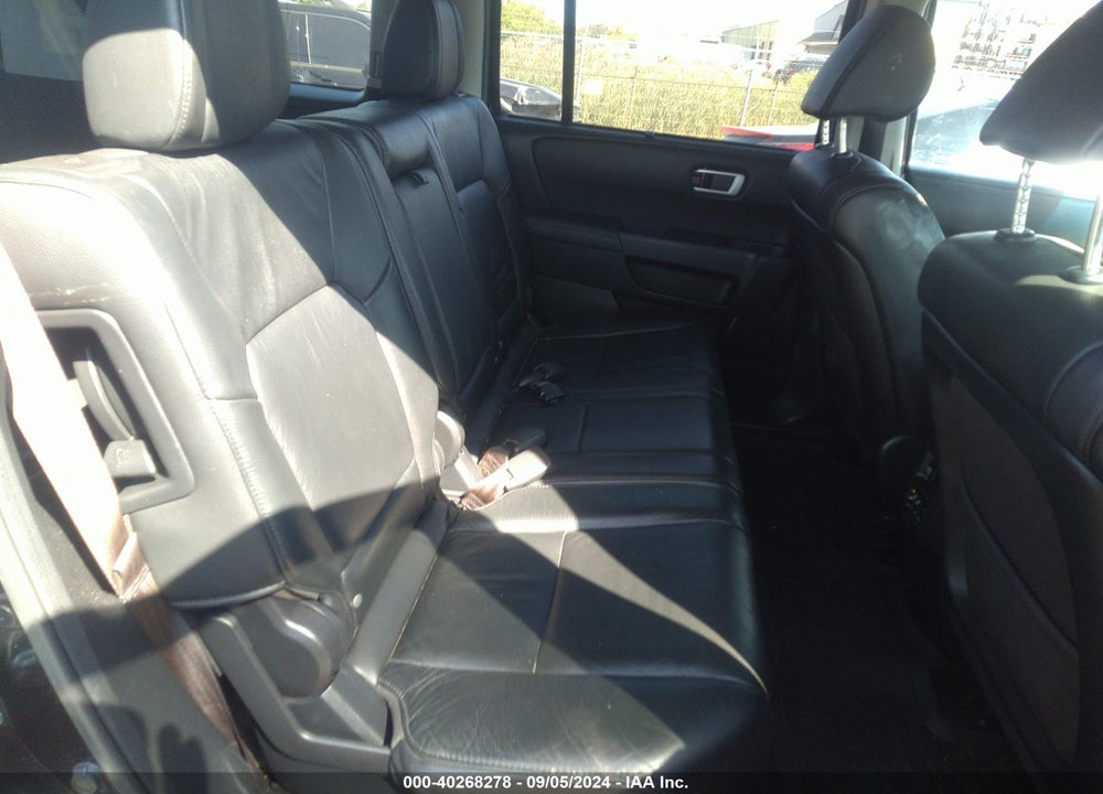 2013 HONDA PILOT TOURING VIN: 5FNYF4H93DB070238