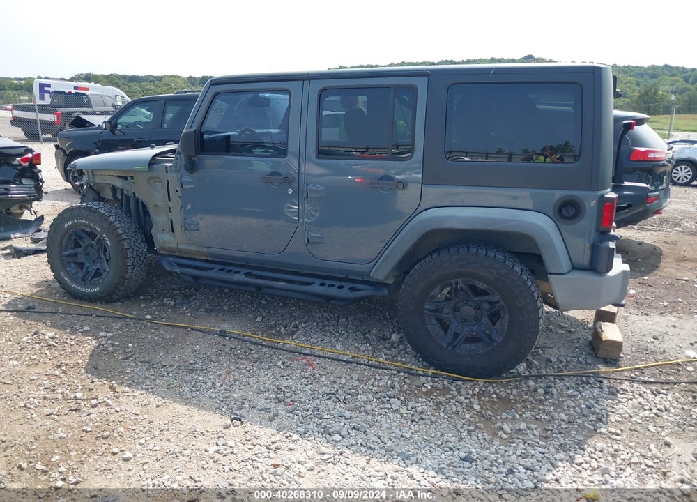 2014 JEEP WRANGLER UNLIMITED SPORT VIN: 1C4BJWDG1EL305223