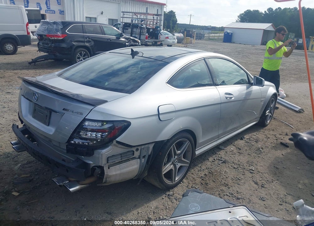 2012 MERCEDES-BENZ C 63 AMG VIN: WDDGJ7HBOCF833377