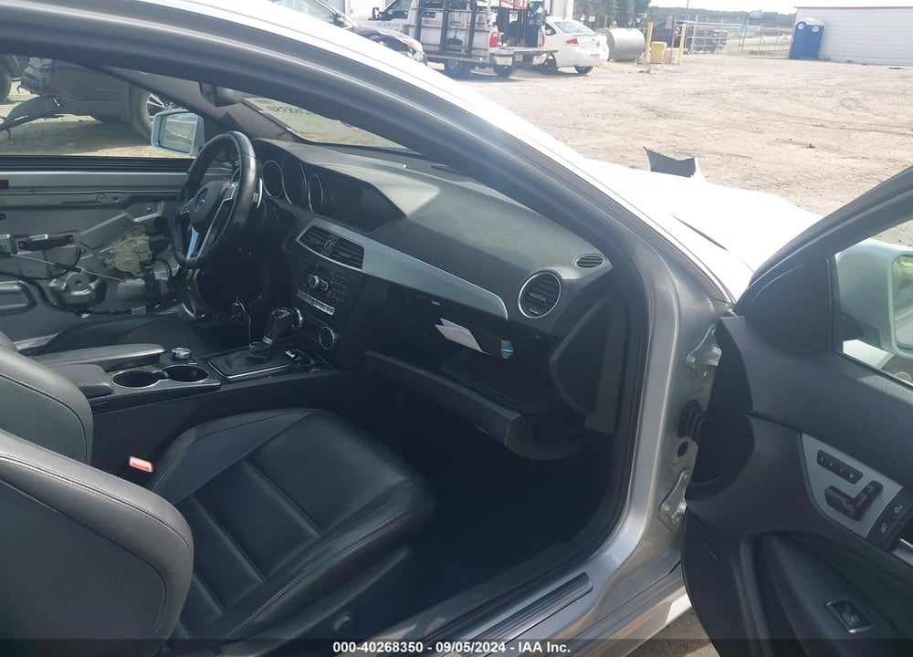 2012 MERCEDES-BENZ C 63 AMG VIN: WDDGJ7HBOCF833377