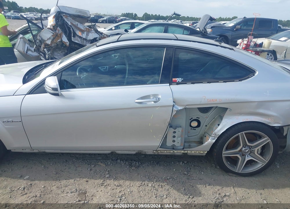 2012 MERCEDES-BENZ C 63 AMG VIN: WDDGJ7HBOCF833377