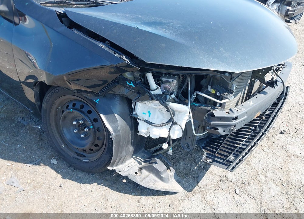 2019 TOYOTA COROLLA LE VIN: 2T1BURHE0KC210639