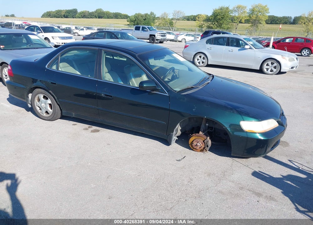 1998 HONDA ACCORD EX VIN: 1HGCG5650WA213561