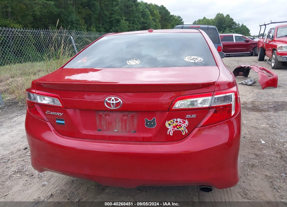 2014 TOYOTA CAMRY SE VIN: 4T1BF1FK1EU732395